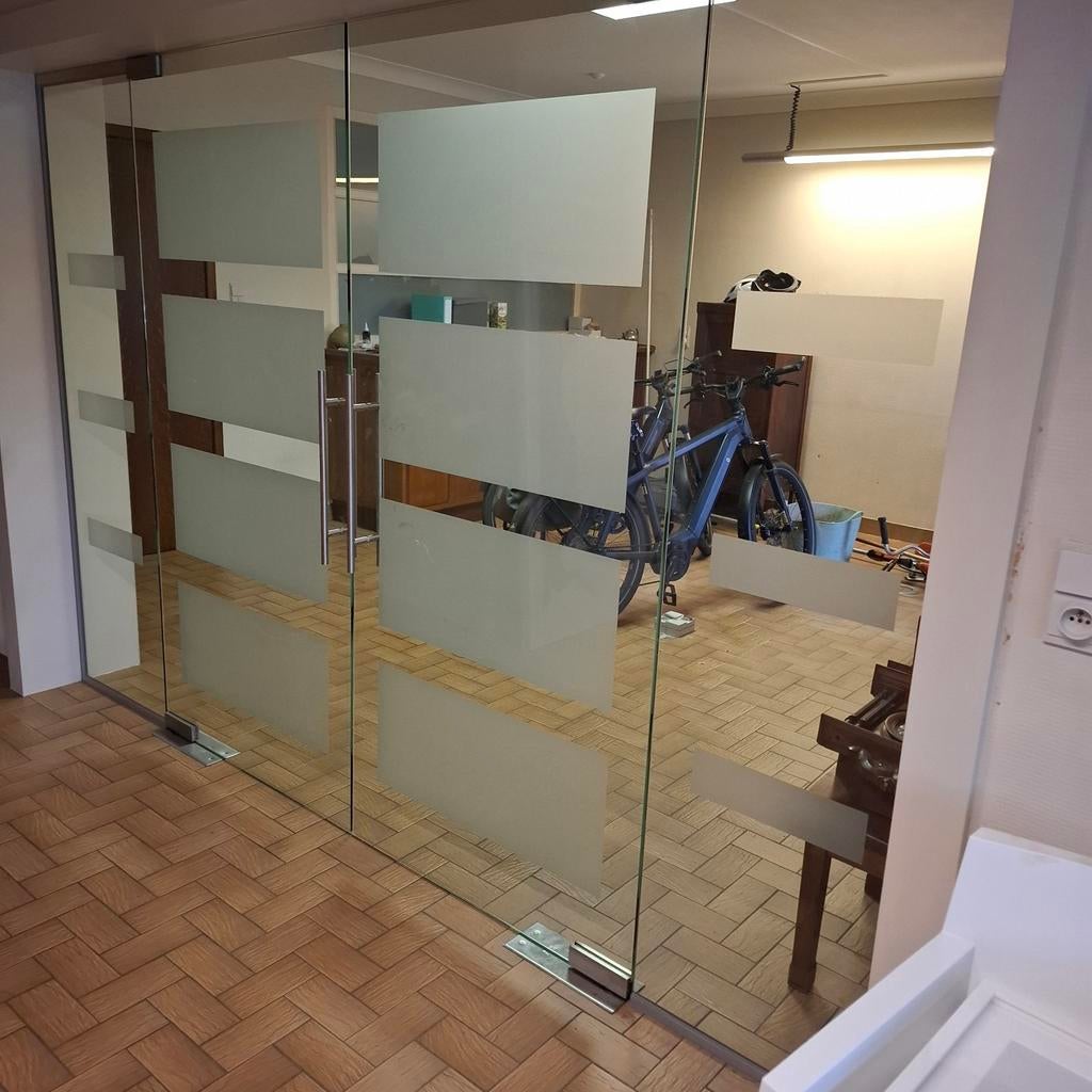 Glazen deuren, Enlèvement