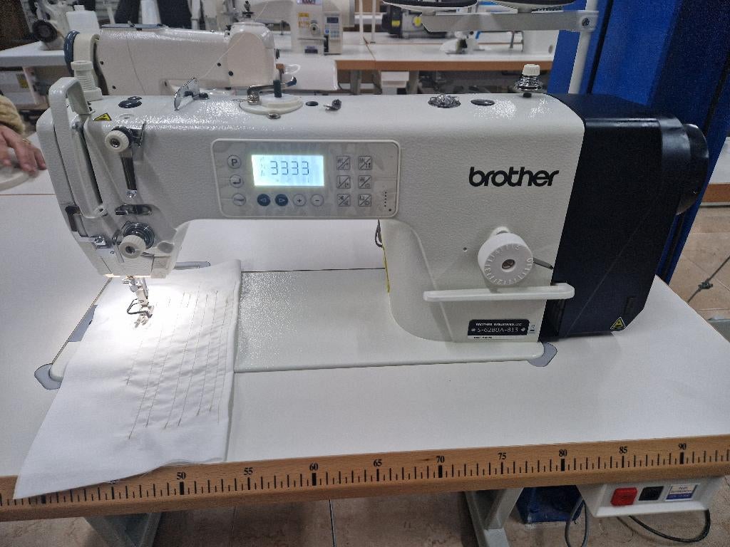 Brother S-6280A-813 Industriële Naaimachine, Hobby en Vrije tijd, Naaimachines en Toebehoren, Ophalen, Nieuw, Naaimachine, Industrieel