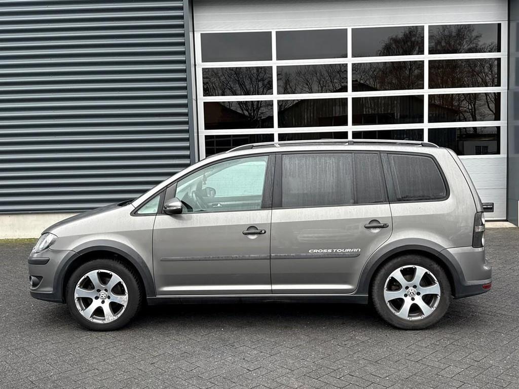 Volkswagen Touran 1.4 TSI Cross,7 persoons, trekhaak, cruise, Auto's, Voorwielaandrijving, Euro 5, Monovolume, 1532 kg