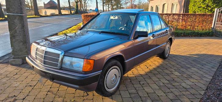 Mercedes 190E 1992 Oldtimer Automatic Seulement 125 000 km, Autos, Mercedes-Benz, Particulier, Série 190, ABS, Verrouillage central