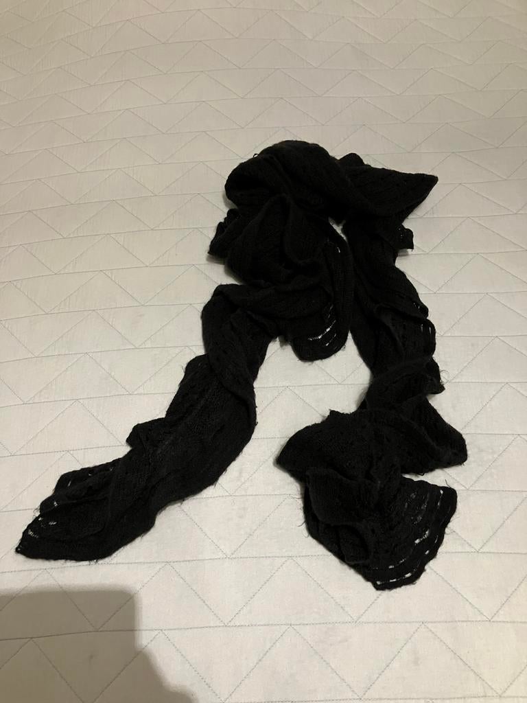 Lange zwarte sjaal in franjes merk Mexx, Enlèvement ou Envoi, Comme neuf