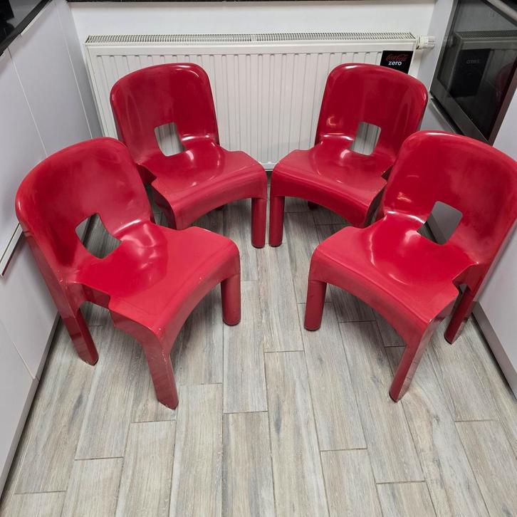 Lot de 8 Chaises Joe colombo universale de 1976 by Kartell, Antiquités & Art, Antiquités | Meubles | Chaises & Canapés, Enlèvement