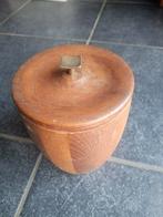 Tabatière ronde en bois, Enlèvement