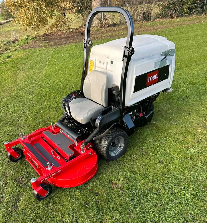 Toro Z-master 8000 series NIEUWSTAAT, Tuin en Terras, Zitmaaiers, Zo goed als nieuw, Opvangbak, Ophalen