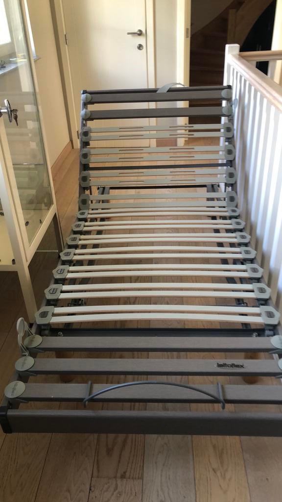 Sommier Lattoflex - partie superieure se relève, Enlèvement, Comme neuf, Sommier