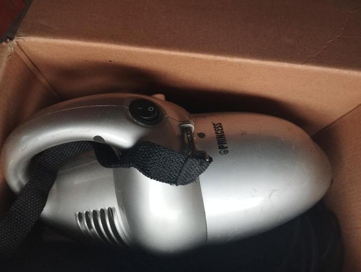 PRINCESS – Handstofzuiger, Electroménager, Aspirateurs, Utilisé, Autres types, 1200 à 1600 watts, Réservoir, Enlèvement ou Envoi
