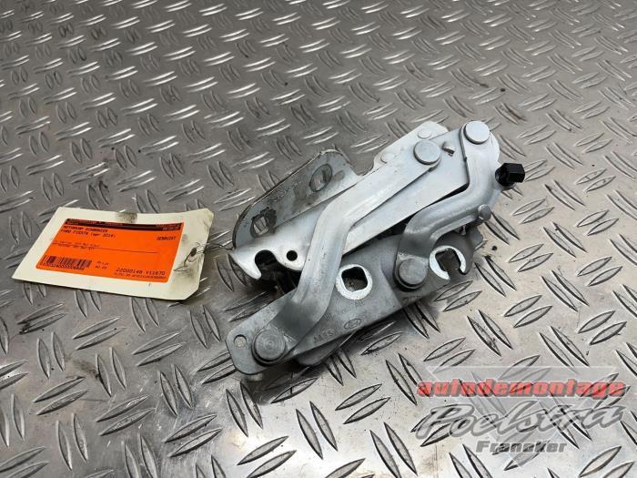 Charnière capot d'un Ford Fiesta, Autos : Pièces & Accessoires, Autres pièces automobiles, Ford, Utilisé, 3 mois de garantie, Enlèvement ou Envoi