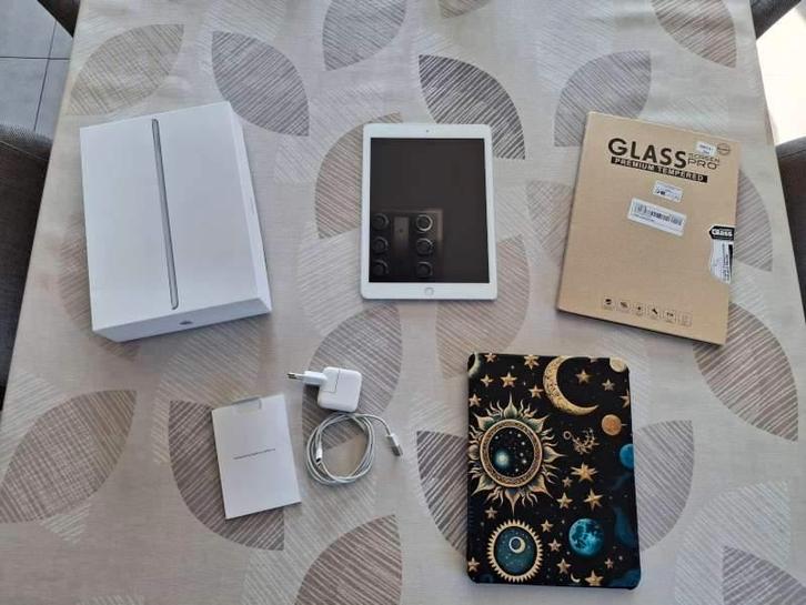 Ipad 6de generatie 32GB zilver met toebehoren, Informatique & Logiciels, Apple iPad Tablettes, Apple iPad, Wi-Fi, 32 GB, Argent
