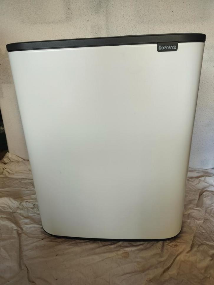 Brabantia Touch White 2x30 (demandez 60) litres NOUVEAU !, Maison & Meubles, Accessoires pour la Maison | Poubelles, Neuf, Métal