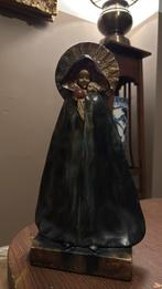 Beeldje O.L.V van vlaanderen., Ophalen