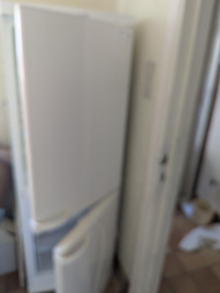 Koelkast/diepvries MIELE, Elektronische apparatuur, Ophalen, Gebruikt, 200 liter of meer, Met aparte vriezer