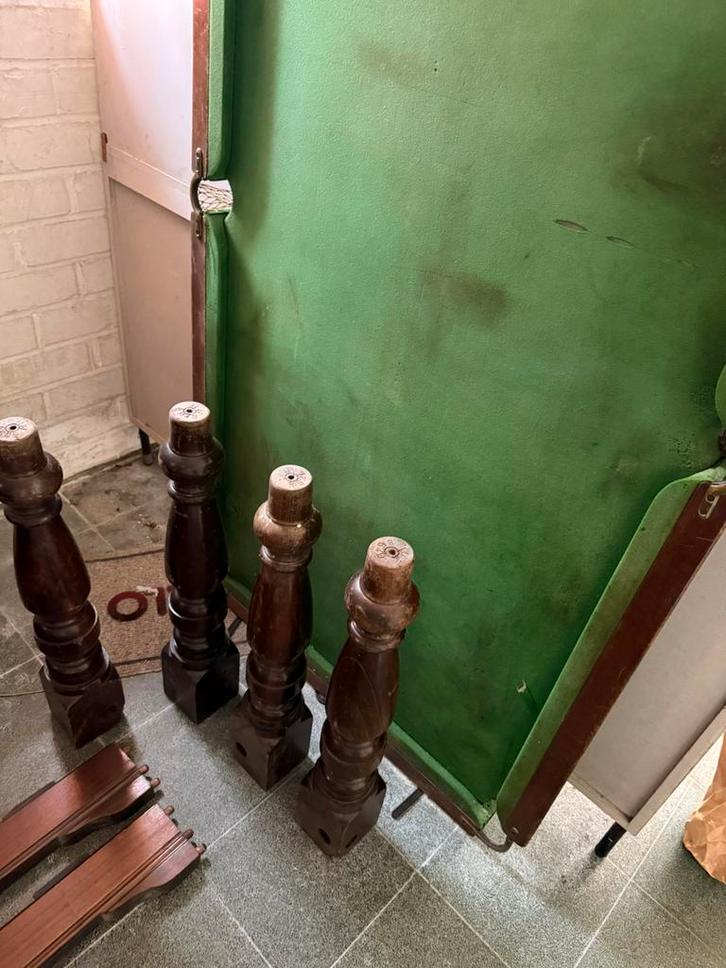 Table de billard ancienne avec ardoise – bois massif, Sports & Fitness, Billards & Billards américains, Utilisé, Enlèvement