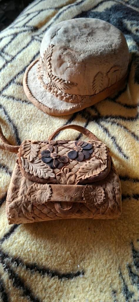 Chapeau et petit sac à main fait en peau de chamois véritabl, Enlèvement, Neuf, Autres, Chapeau