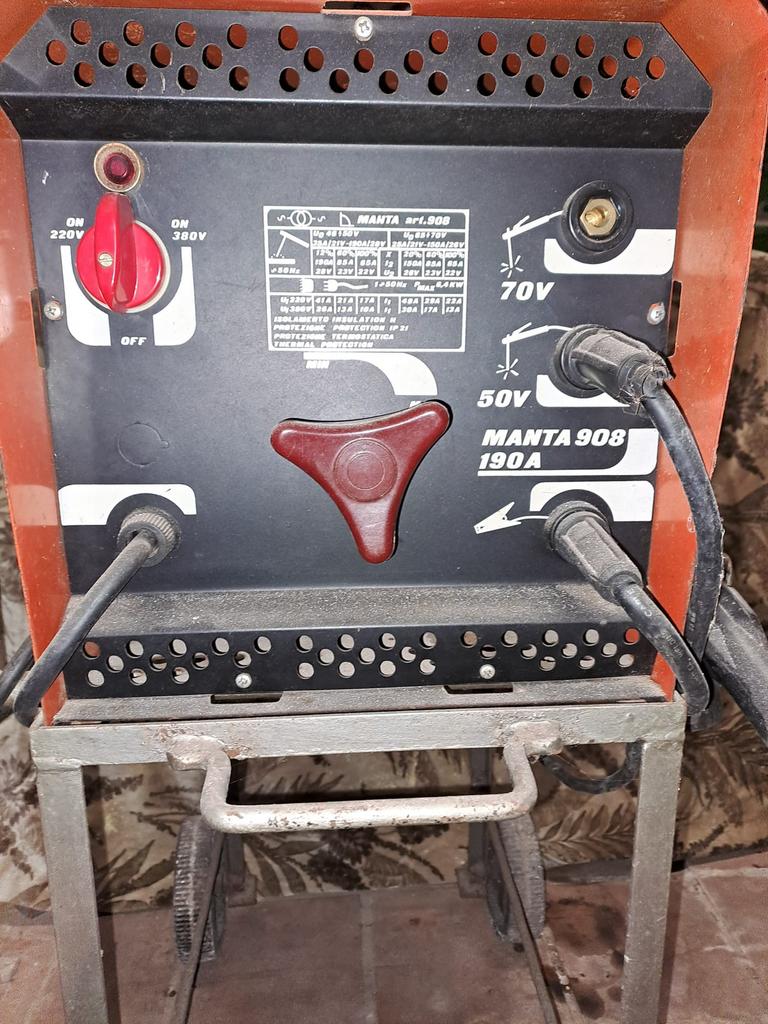 Ermaco elektrode laspost, Doe-het-zelf en Bouw, Gereedschap | Lasapparaten, Ophalen, Zo goed als nieuw