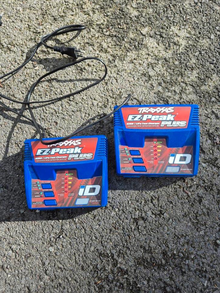 2x traxxas lader, Hobby en Vrije tijd, Modelbouw | Radiografisch | Auto's, Ophalen of Verzenden
