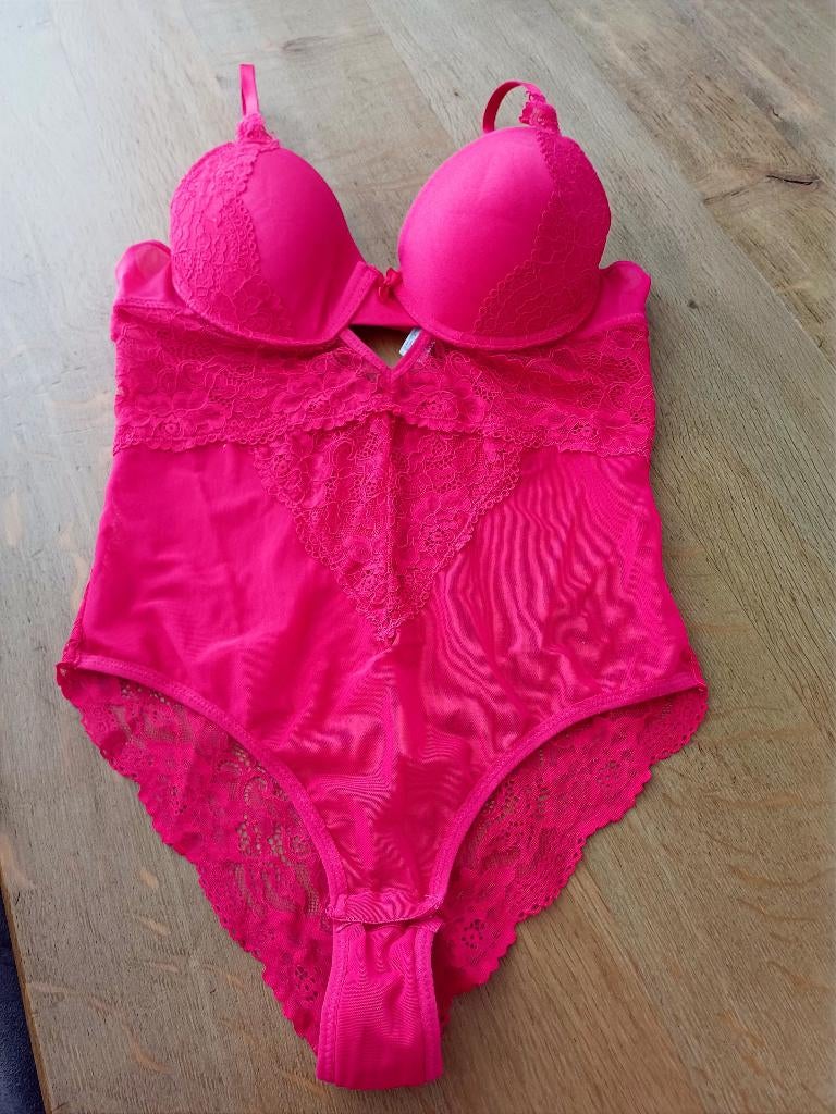 Zeeman - Fusiaroze bodysuit (mt L), Kleding | Dames, Zeeman, Ophalen of Verzenden, Roze, Body of Korset