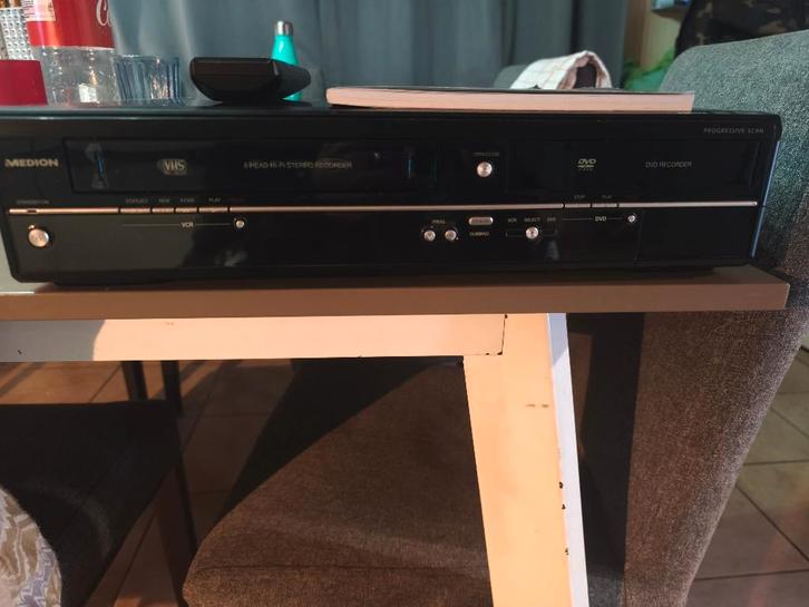 Magnétoscope vidéo + dvd recorder avec port hdmi comme neuf, Audio, Tv en Foto, DVD spelers, Zo goed als nieuw, Dvd-recorder, Overige merken
