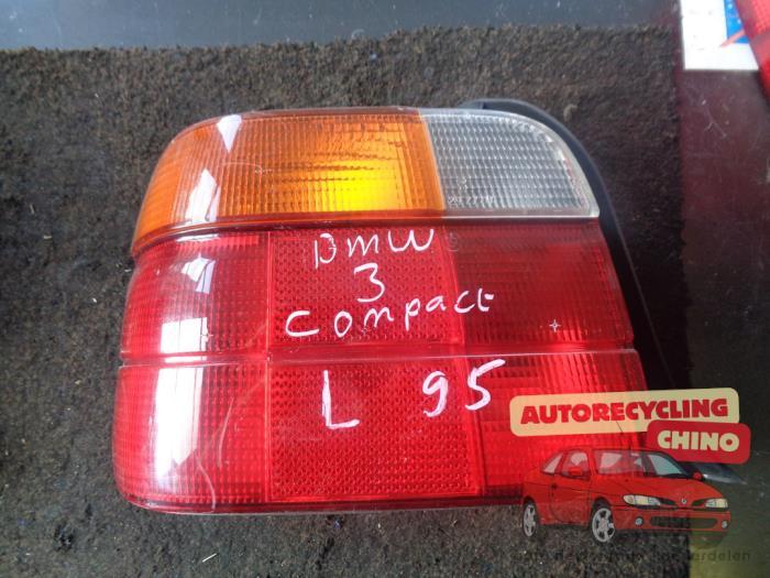 Feu arrière gauche d'un BMW 3-Serie, -, 3 mois de garantie, Utilisé, -