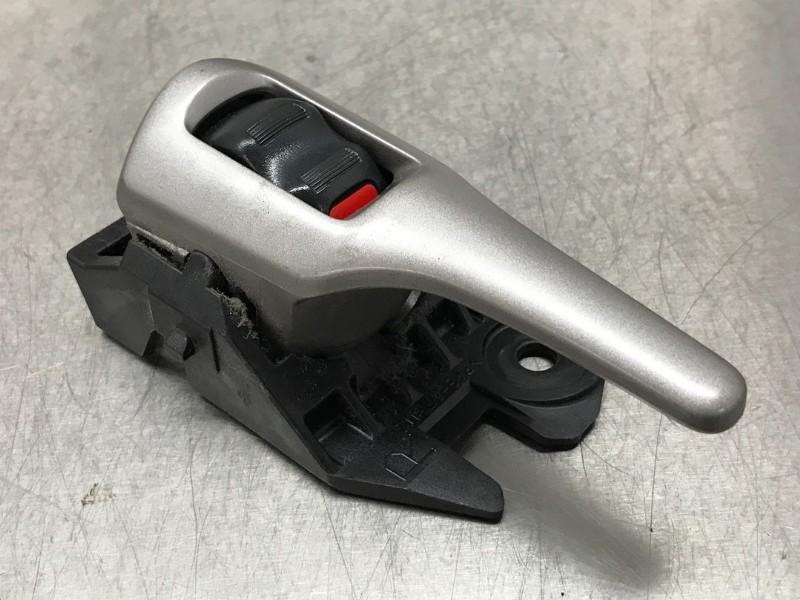 POIGNEE EXTERIEURE AVANT DROITE Toyota Urban Cruiser, Utilisé, Droite, Toyota