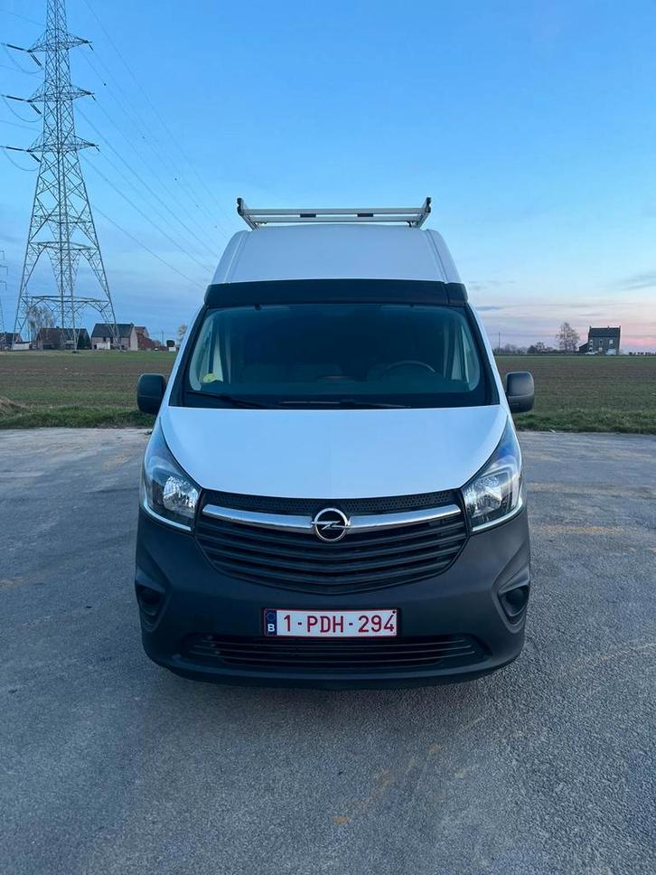 Opel Vivaro l1h2, Autos, Camionnettes & Utilitaires, Particulier, ABS, Régulateur de distance, Airbags, Air conditionné, Alarme