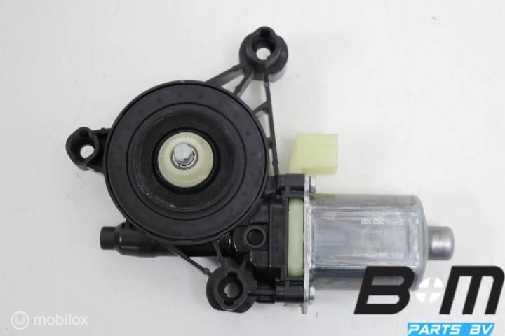 Raammotor links voor Audi A3 8V FL 5Q0959802B, Gebruikt