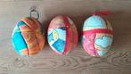 3 gros œufs recouverts de tissu, Enlèvement, Comme neuf