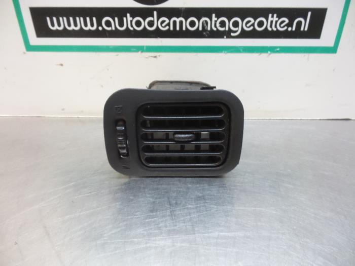 Luchtrooster Dashboard van een Toyota Celica (Celica 94-), Auto-onderdelen, Dashboard en Schakelaars, Toyota, Gebruikt, Ophalen of Verzenden