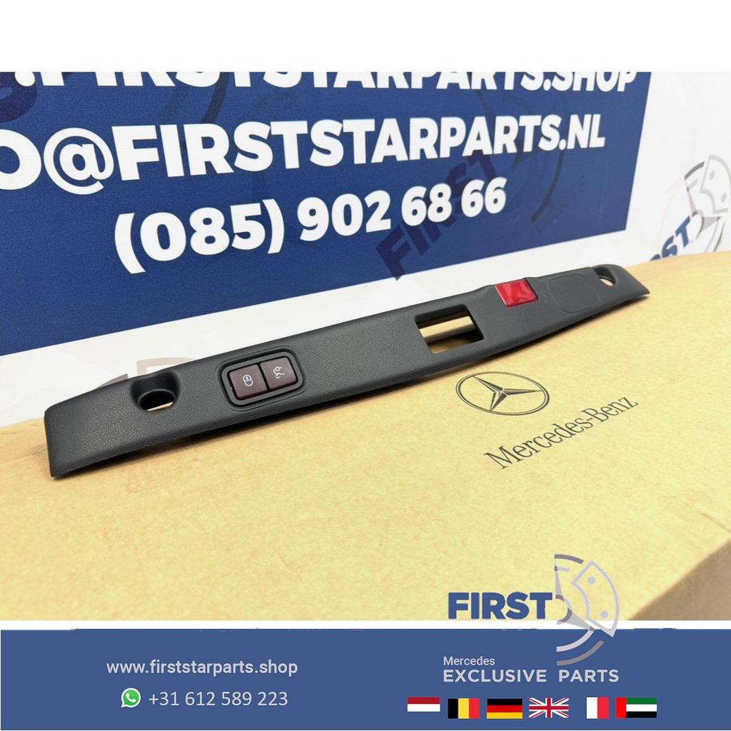 W205 W213 C E KLASSE ACHTERKLEP BEDIENING PANEEL A2137504100, Gebruikt, -, Ophalen of Verzenden, -
