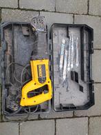 Zaagmachine van Dewalt met zaagbladen., Bricolage & Construction, Outillage | Scies mécaniques, Enlèvement