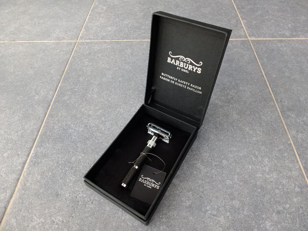 Rasoir de sureté papillon Barburys, Butterfly matt black, Enlèvement ou Envoi, Comme neuf, Tout le visage, Soins