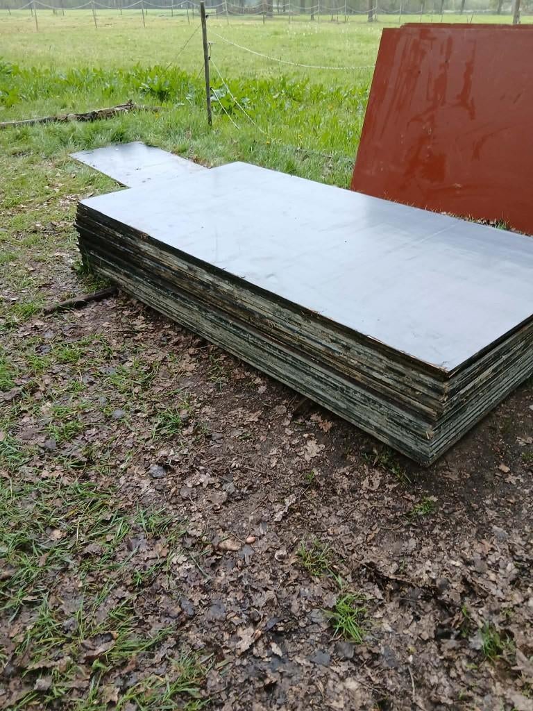 Triplex en béton, Enlèvement, Comme neuf, 180 à 250 cm, Autres types