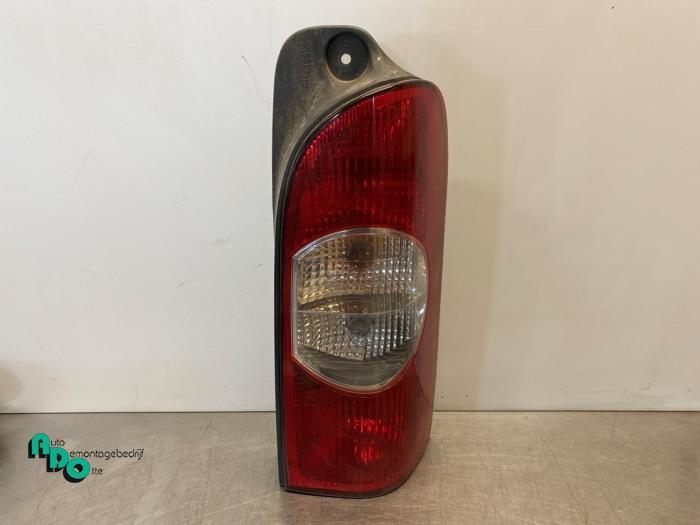 Achterlicht rechts van een Opel Movano (Movano 00-), Auto-onderdelen, Verlichting, Opel, Gebruikt, 3 maanden garantie, Ophalen of Verzenden