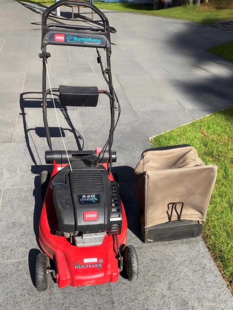 Grasmaaier, Tuin en Terras, Grasmaaiers, Gebruikt, Benzine-grasmaaier, 40 t/m 49 cm, Cirkelmaaier, Opvangbak, Ophalen