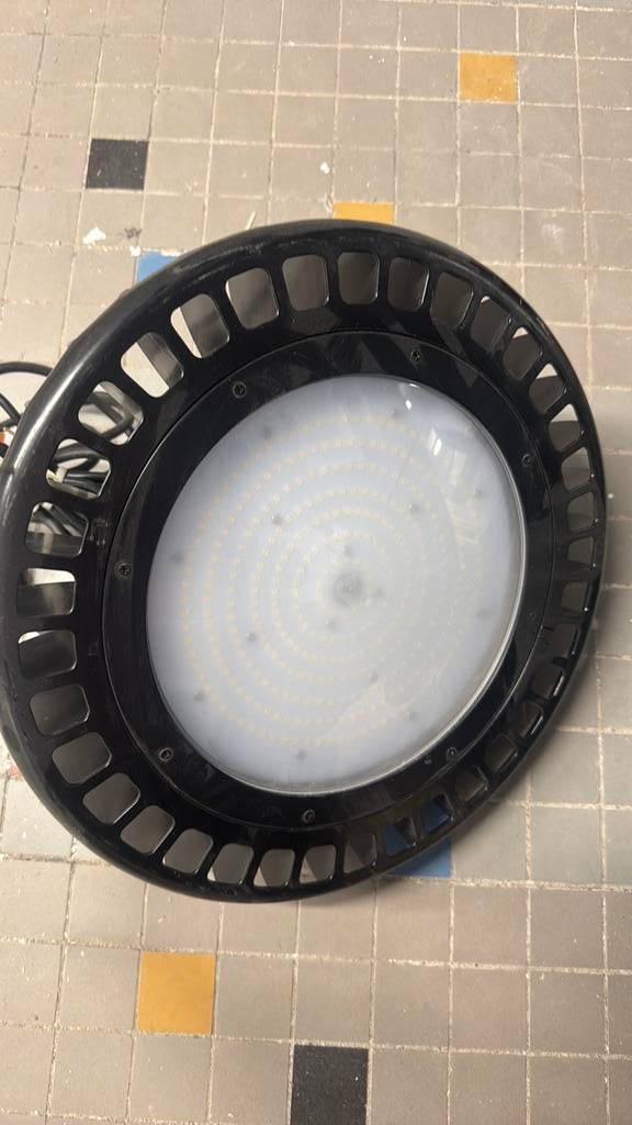 Hanglamp LED 200w, Huis en Inrichting, Ophalen, Zo goed als nieuw