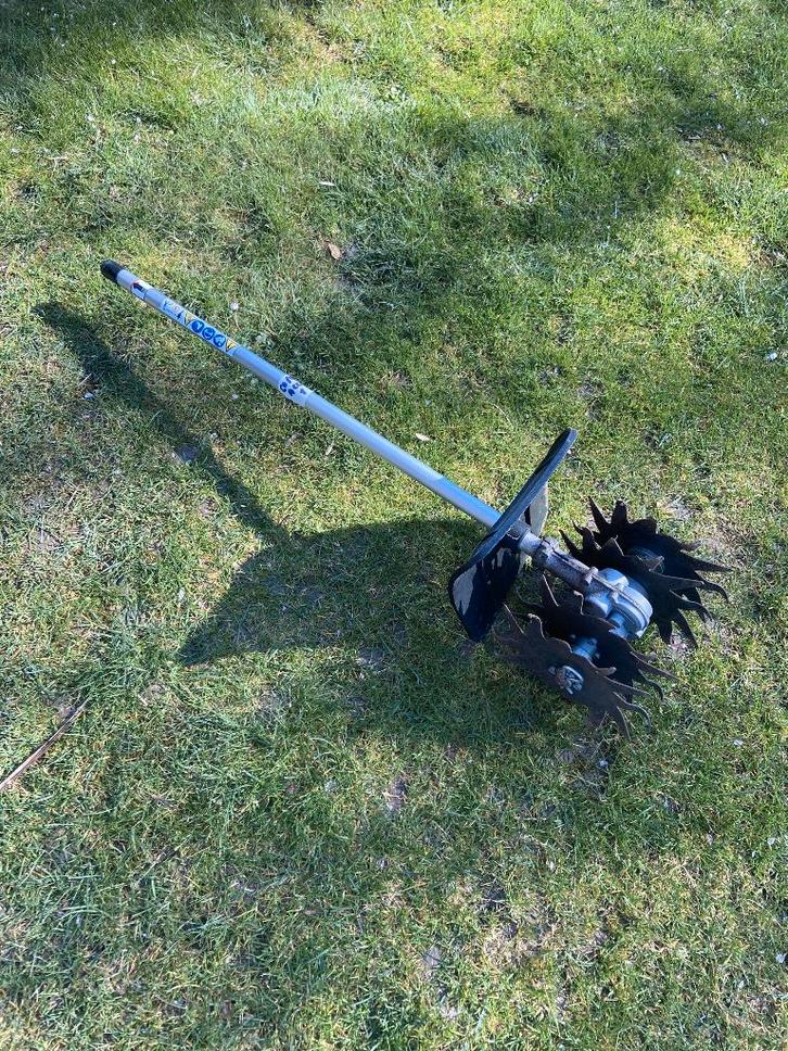 STIHL BF KM, Jardin & Terrasse, Outils à main, Utilisé, Cultivateur, Enlèvement