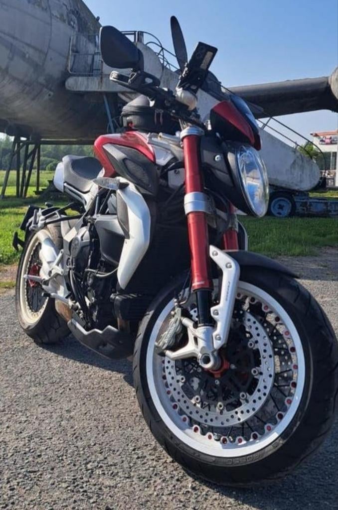 MV Agusta (Brutale) Dragster 800RR, Motos, Permis Moto A, 798 cm³, Occasion, Plus de 35 kW