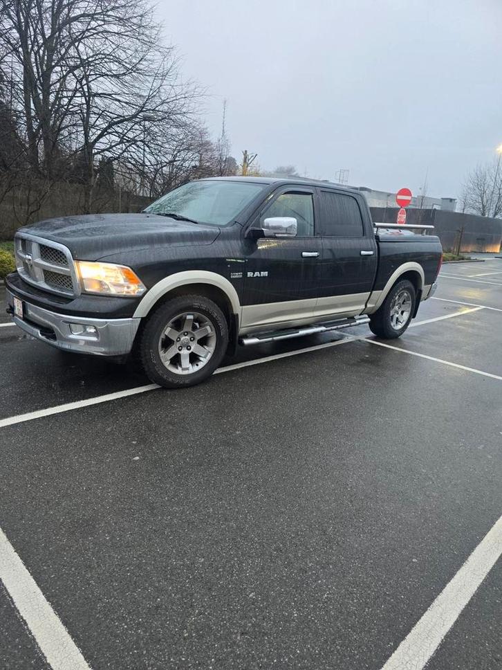 Dodge ram 5.7 benzine lpg 2010 4x4 laramie full opties!!!, Auto's, Dodge, Particulier, 4x4, Open dak, Trekhaak, Benzine, SUV of Terreinwagen