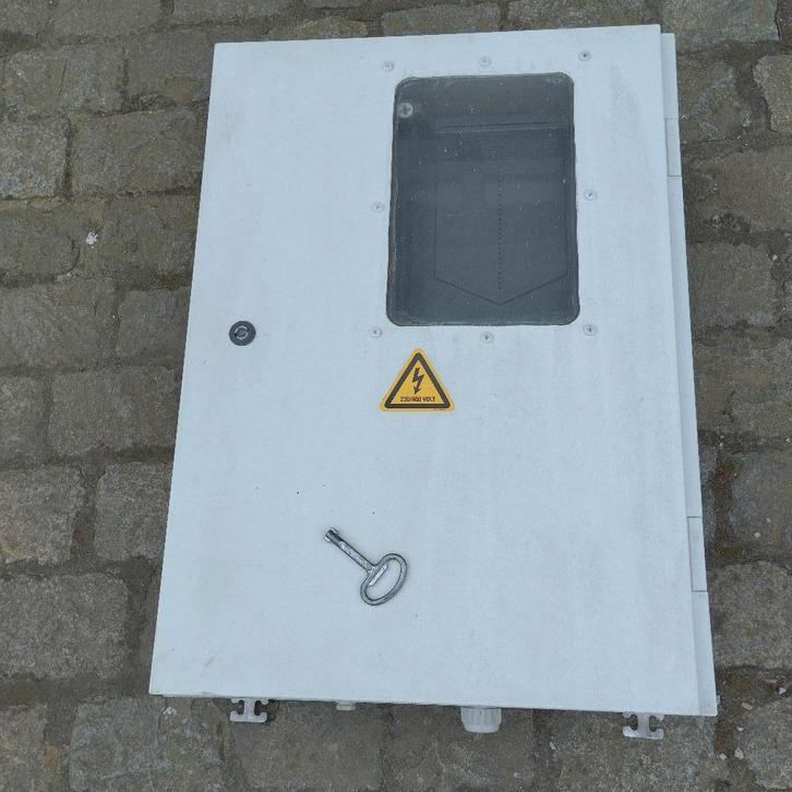 armoire de chantier naval, Bricolage & Construction, Électricité & Câbles, Utilisé, Interrupteur, Interrupteur, Enlèvement