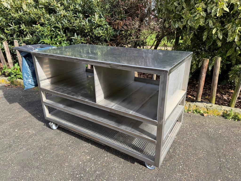 Proffesionele Inox werktafel, Ophalen