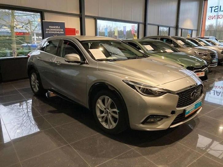Infiniti Q30 1.6 Turbo Premium/Navigatie/1j gar(1), Autos, Infiniti, Particulier, Achat, Q30, ABS, Caméra de recul, Airbags, Air conditionné