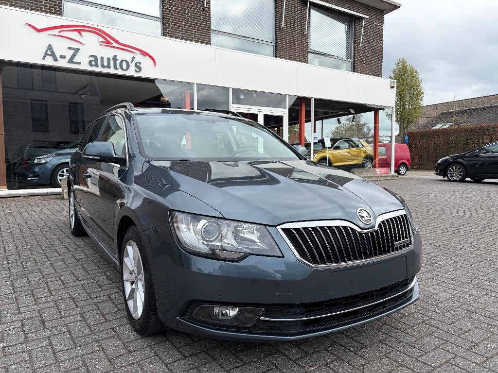 GPS Skoda Superb 1.6 TDI 1er propriétaire,  panoramiq, Autos, https://public.car-pass.be/vhr/e498d71e-6df7-4f4c-80e4-f32145506bd4