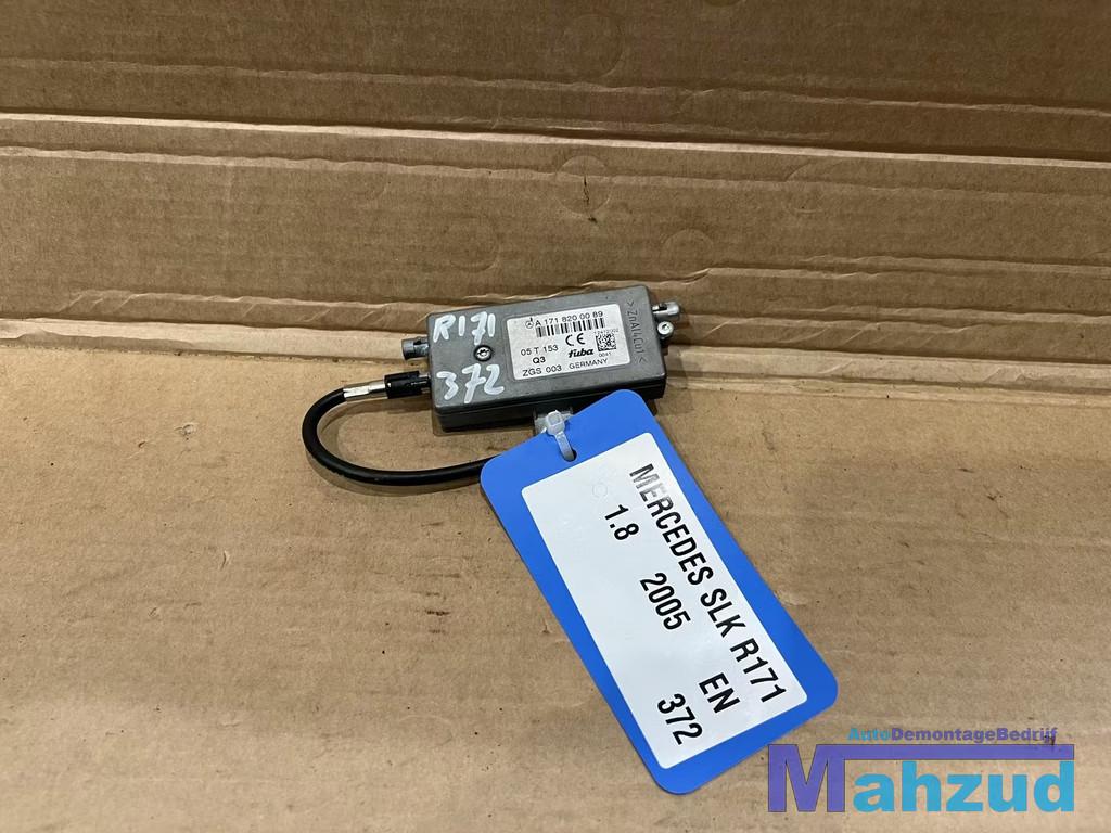 MERCEDES SLK R171 antenne versterker 2005-2011 A1718200089, Gebruikt, Mercedes-Benz AG, Mercedes-Benz, Mercedesstrasse 120
70372  Stuttgart, DE