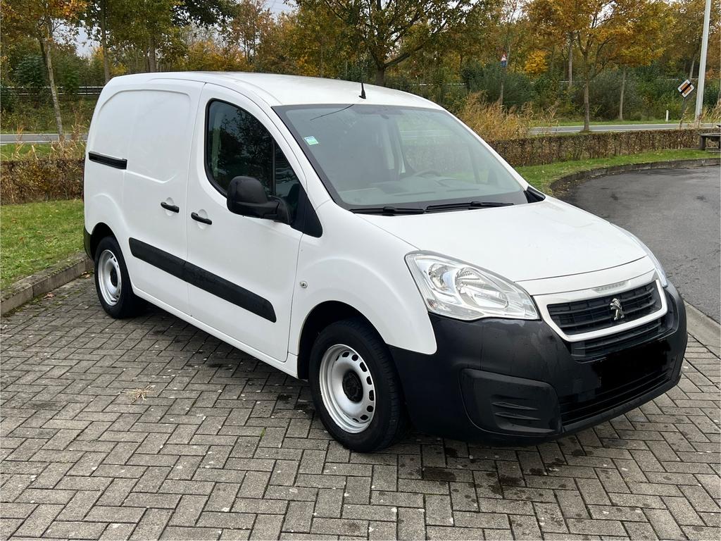 Peugeot Partner 1.6 benzine / 2018 / 67.000km, Autos, Camionnettes & Utilitaires, Achat, Euro 6, Entreprise, 3 places