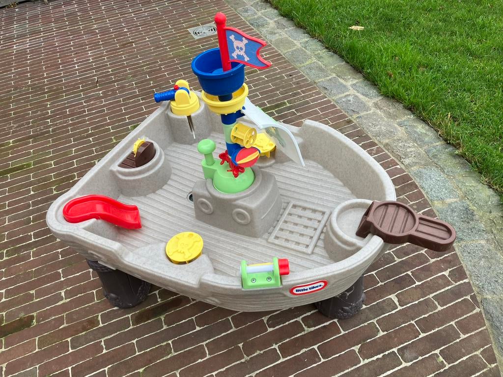 Watertafel speelgoed, Ophalen, Gebruikt