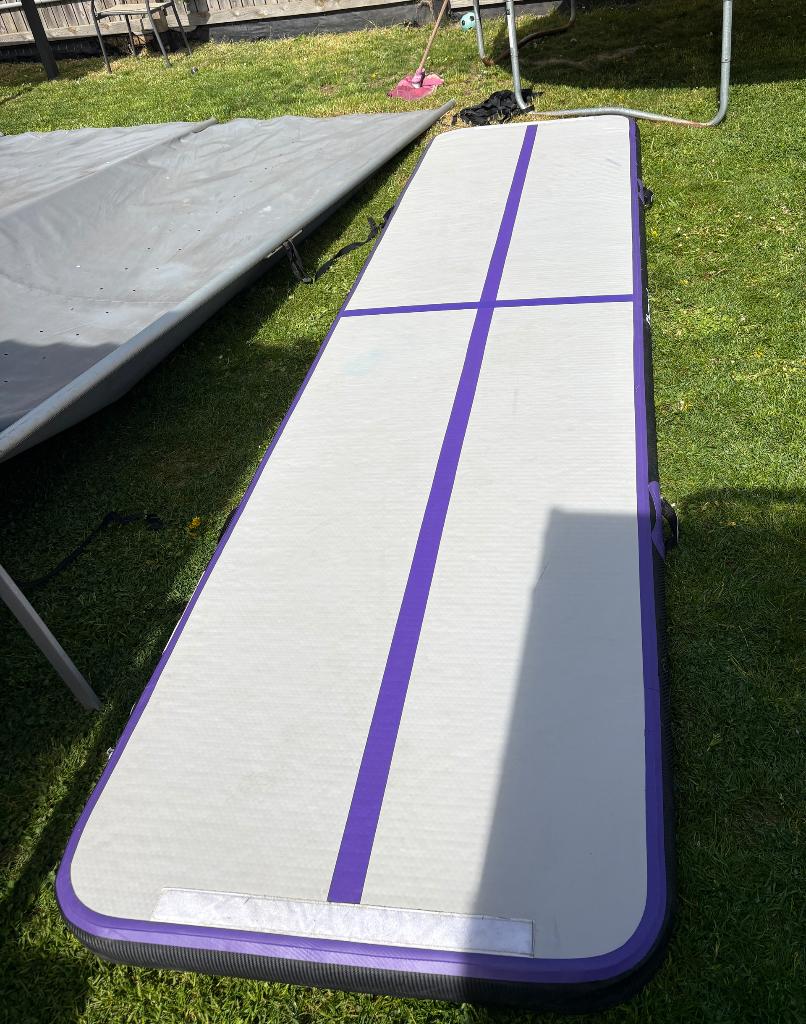 Air track gymnastique, Sports & Fitness, Enlèvement, Utilisé, Violet, Matériel