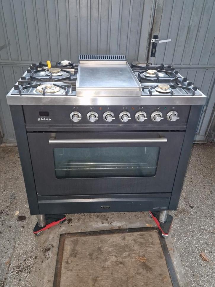 Boretti gasfornuis, Huis en Inrichting, Kachels, Zo goed als nieuw, Ophalen of Verzenden