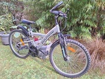 Diamond 24" Diamond mountainbike met volledige vering beschikbaar voor biedingen