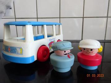 Vintage Fisher-Price Little People Blue Bus White Trim Red  disponible aux enchères