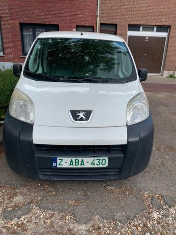 Peugeot bipper 2013 €5 GEKEURD VOOR VERKOOP!!, Auto's, Voorwielaandrijving, Stof, Wit, Bedrijf