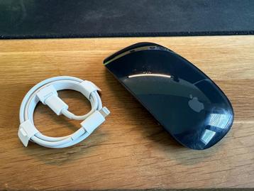 Apple Magic Mouse 2 (A1657) beschikbaar voor biedingen